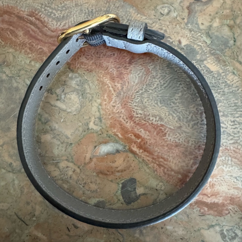 Gucci gray leather band collar bracelet strap - Picture 3 of 5